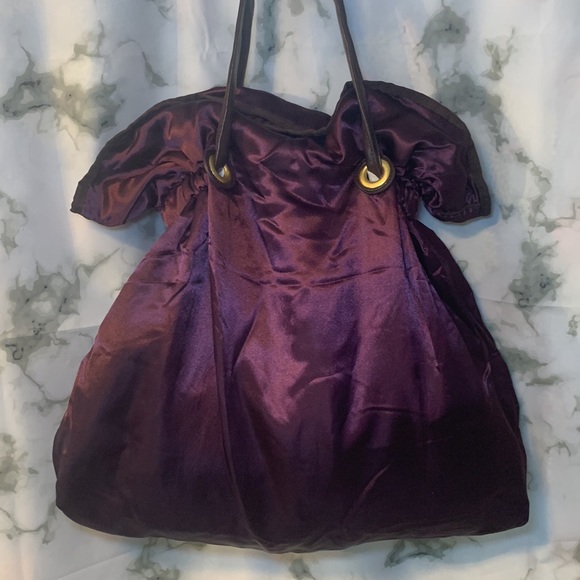 🎒 Purple Satin Cinched Tote Bag - Picture 4 of 10